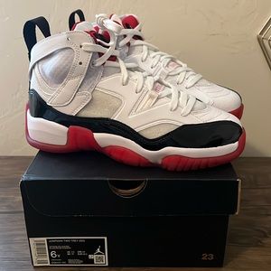 Boys Jumpman Two Trey , new in box.